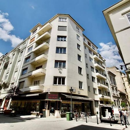 Premium Apartment By Hi5-Vaci Str. 3 Bedroom بودابست المظهر الخارجي الصورة