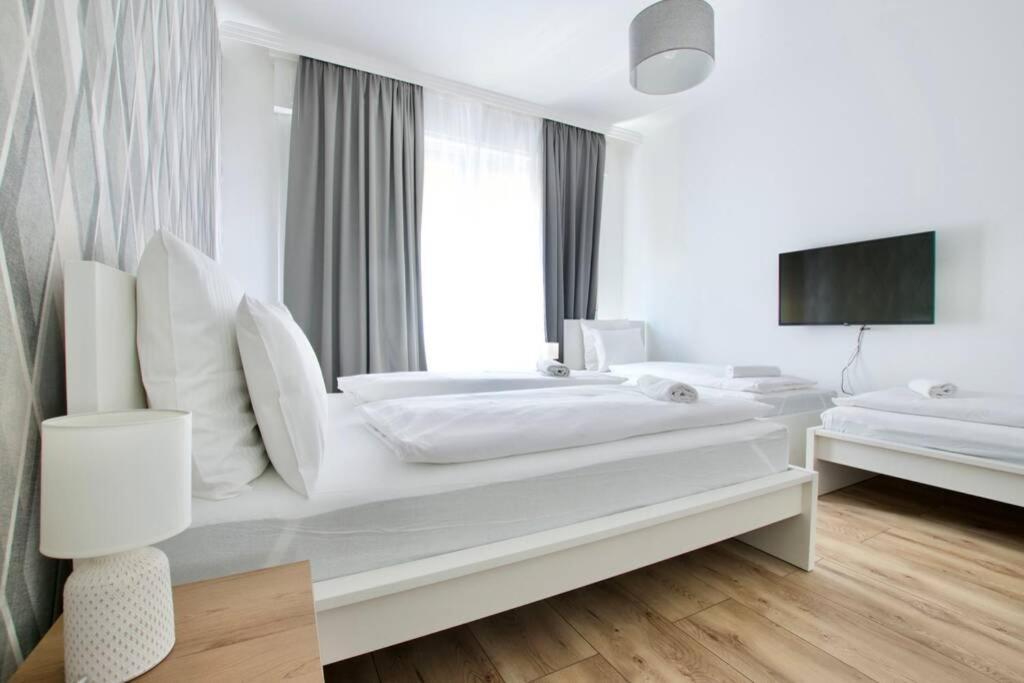 Premium Apartment By Hi5-Vaci Str. 3 Bedroom بودابست المظهر الخارجي الصورة